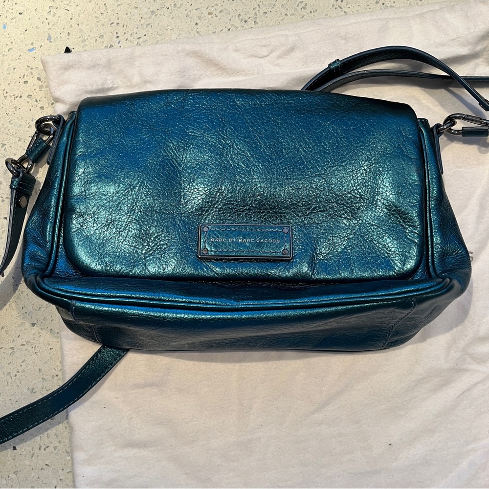 Marc by Marc Jacobs Crossbody Leather Handbag